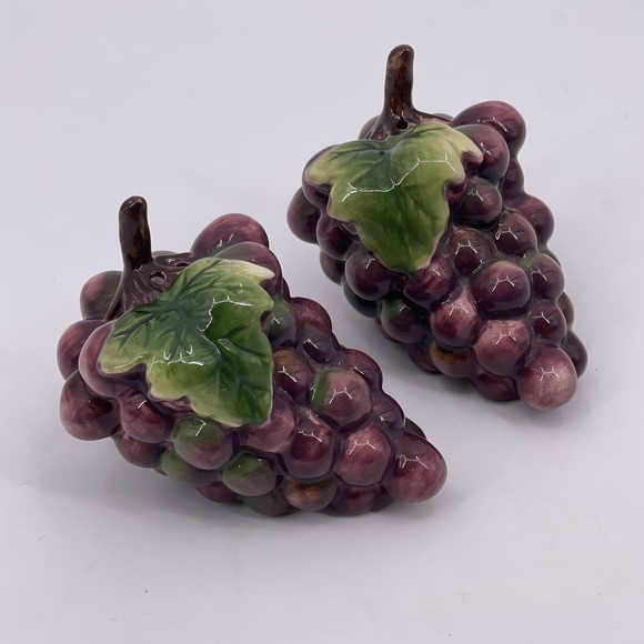 Pacific Rim GRAPES Salt and Pepper Shakers Decorative Collectible Purple - Picture 8 of 8